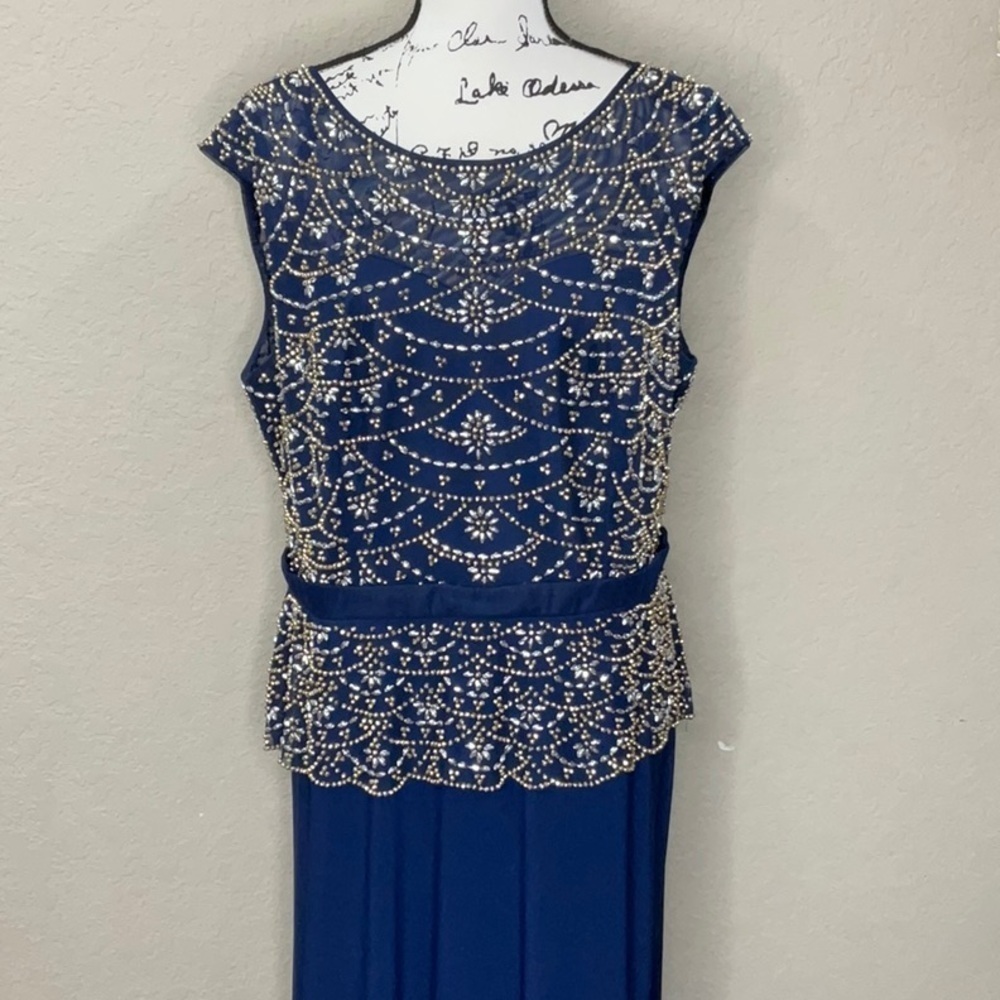 124 - Cachet NWOT Navy and Silver Embellished Prom Dress, Size 16W